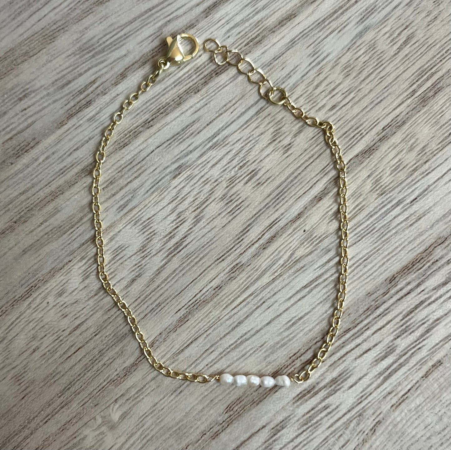 Freshwater pearl bracelet